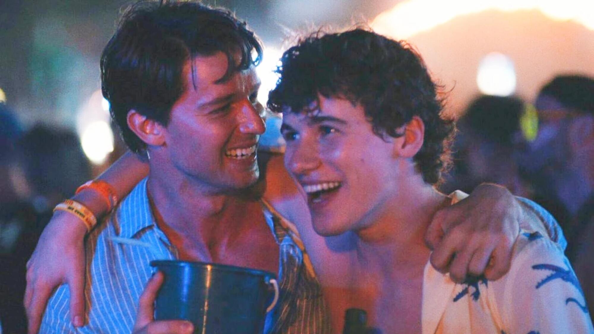 saxon-lochlan-the-white-lotus